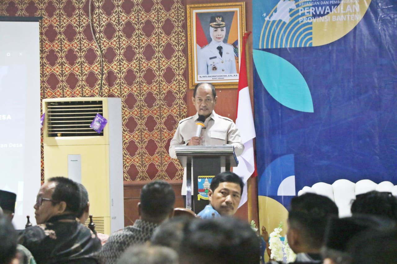 WORKSHOP. Wakil Bupati (Wabup) Serang Muhammad Najib Hamas membuka Workshop Evaluasi Pengelolaan Keuangan dan Pembangunan Desa di Kabupaten Serang yang bertemakan, di Aual Tb. Suwandi pada Kamis (25/6). HUMAS PEMKAB SERANG
