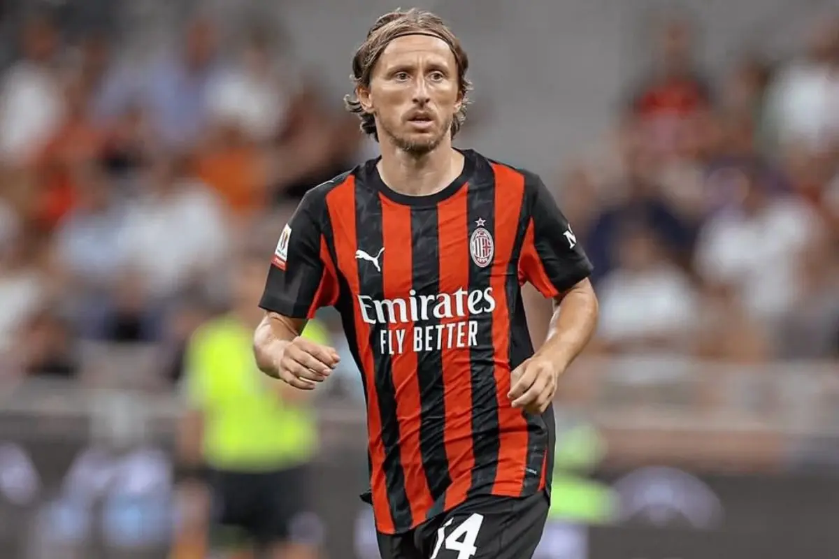 Luka Modric masih bertajan di AC Milan hingga 2027. Foto : Ist