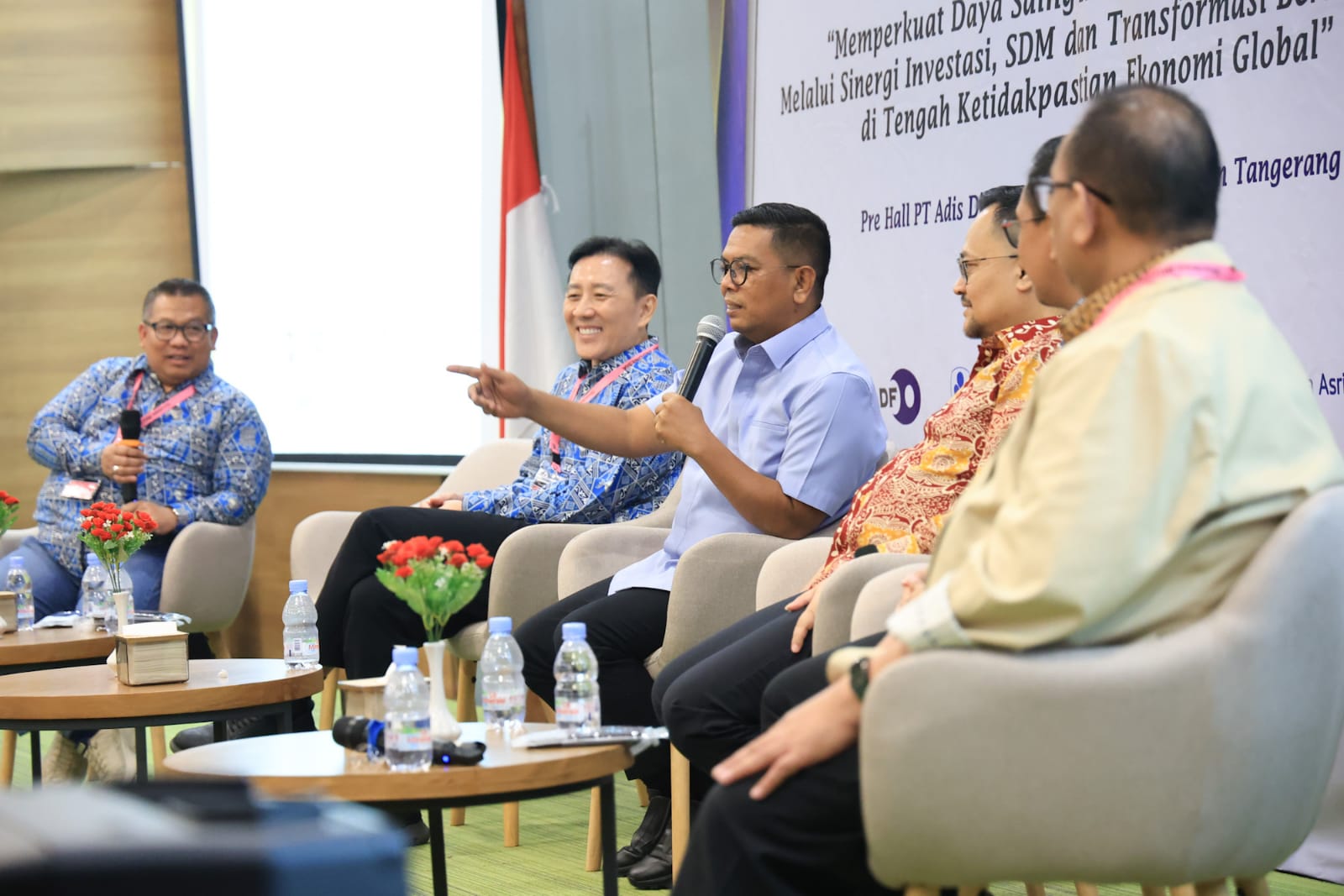 CEO GATHERING. Gubernur Banten Andra Soni menghadiri CEO Gathering dan Economy Outlook Bersama Gubernur Banten dan Rakerkonprov DPP APINDO Banten 2026 di PT Adis Dimension Footwear Balaraja, Kabupaten Tangerang, Kamis (2/7). BIRO ADPIM PEMPROV BANTEN