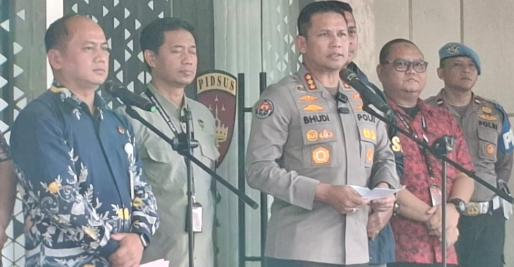 Kabid Humas Polda Metro Jaya Kombes Pol Budi Hermanto saat konferensi pers. Foto : Ist