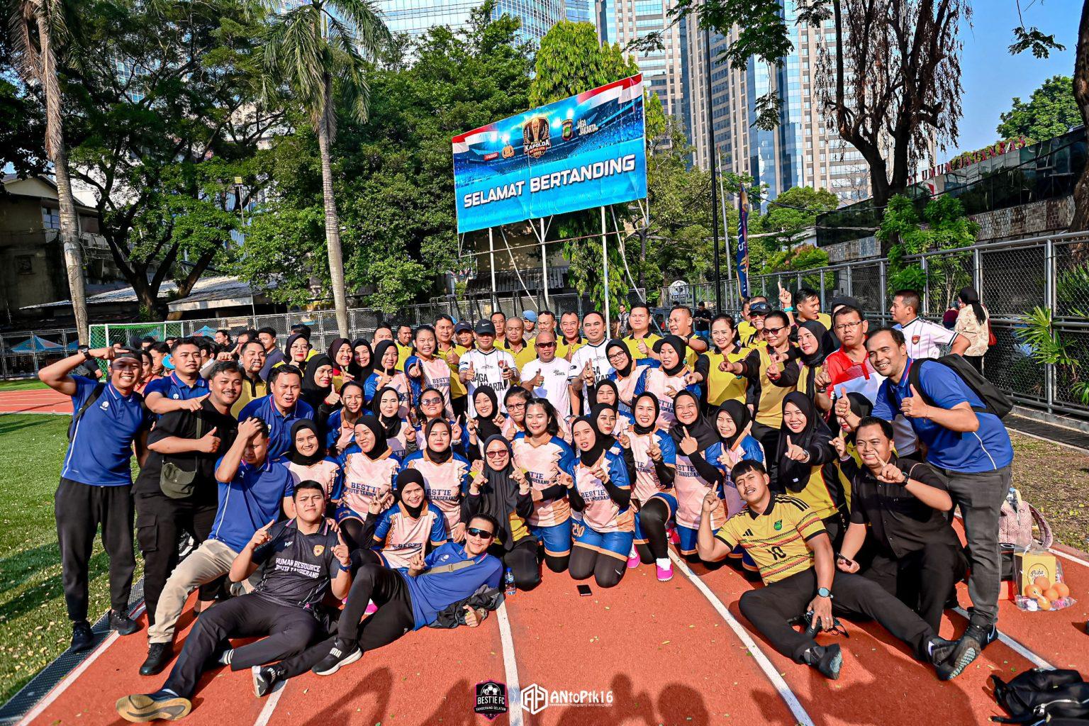 PRESTASI - Tim Polwan Polres Tangsel kembali menorehkan prestasi membanggakan dengan mempertahankan gelar juara Turnamen Mini Soccer Kapolda Metro Jaya Cup 2026.