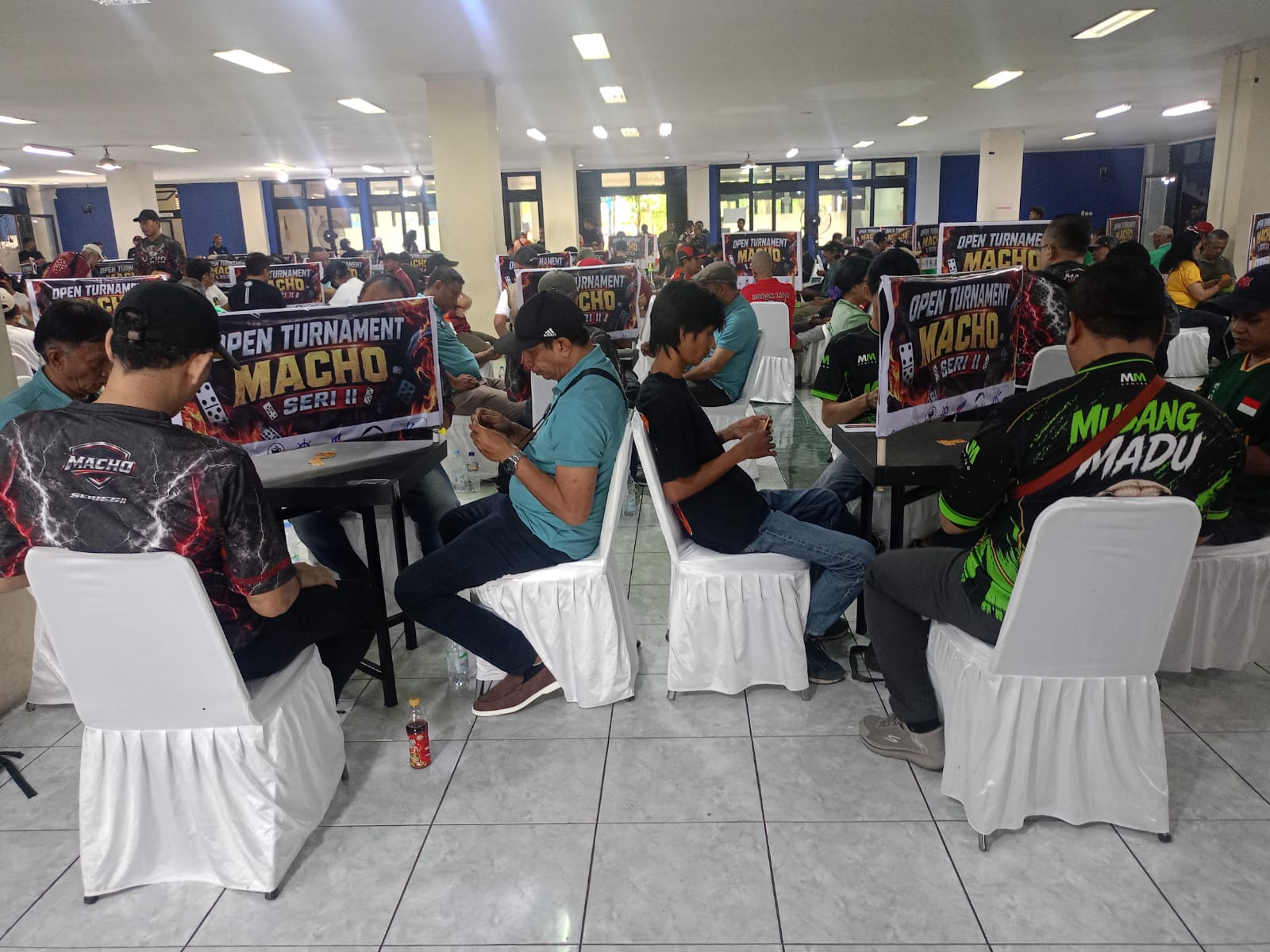 Antusiasme peserta ikuti turnamen domino Macho Seri 2 di Kelapa Gading, Jakarta Utara pada Sabtu (11/07/2026).(Foto: Franky Daud/tangselpos.id).