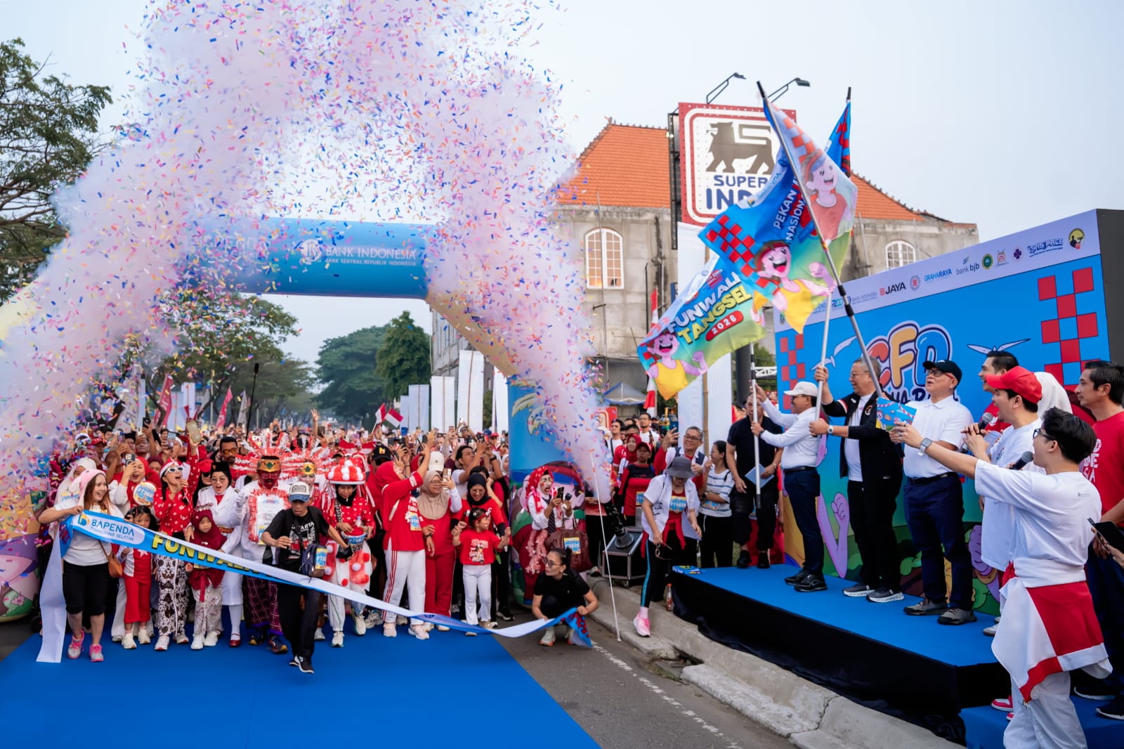Acara Semarak Pekan QRIS Nasional (PQN) Banten 2026 x Fun Walk Tangsel di Bundaran Fortune Graha Raya, Tangerang Selatan, Minggu (16/8/2026).(Istimewa)