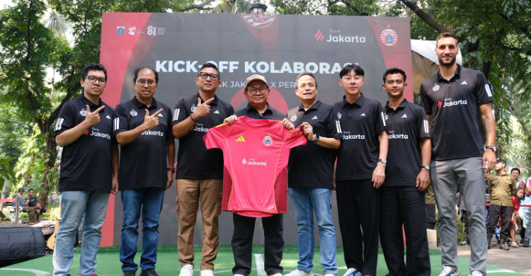 Acara Bank Jakarta x Persija Collaboration Kick-Off di Taman Suropati, Menteng, Jakarta Pusat, Minggu (9/8/2026). Foto : Ist