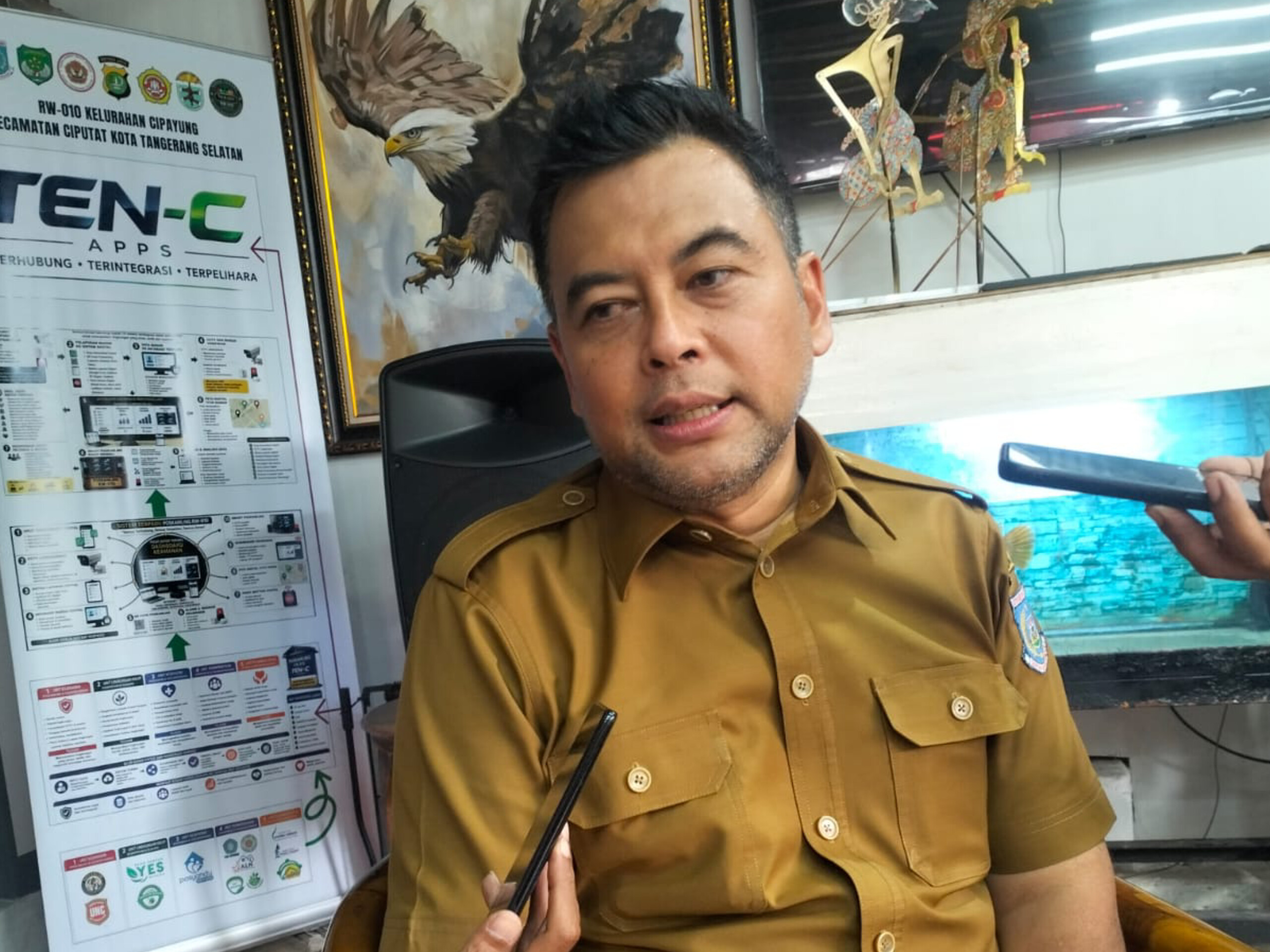 Camat Ciputat Erwin Gemala Putra. (tangselpos.id/irm)