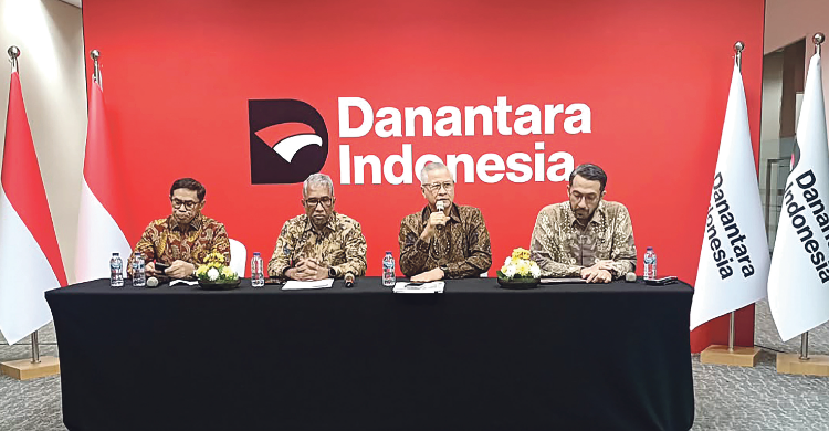 Managing Director Stakeholders Management BPI Danantara Rohan Hafas (dua kanan) saat konferensi pers. Foto : Ist