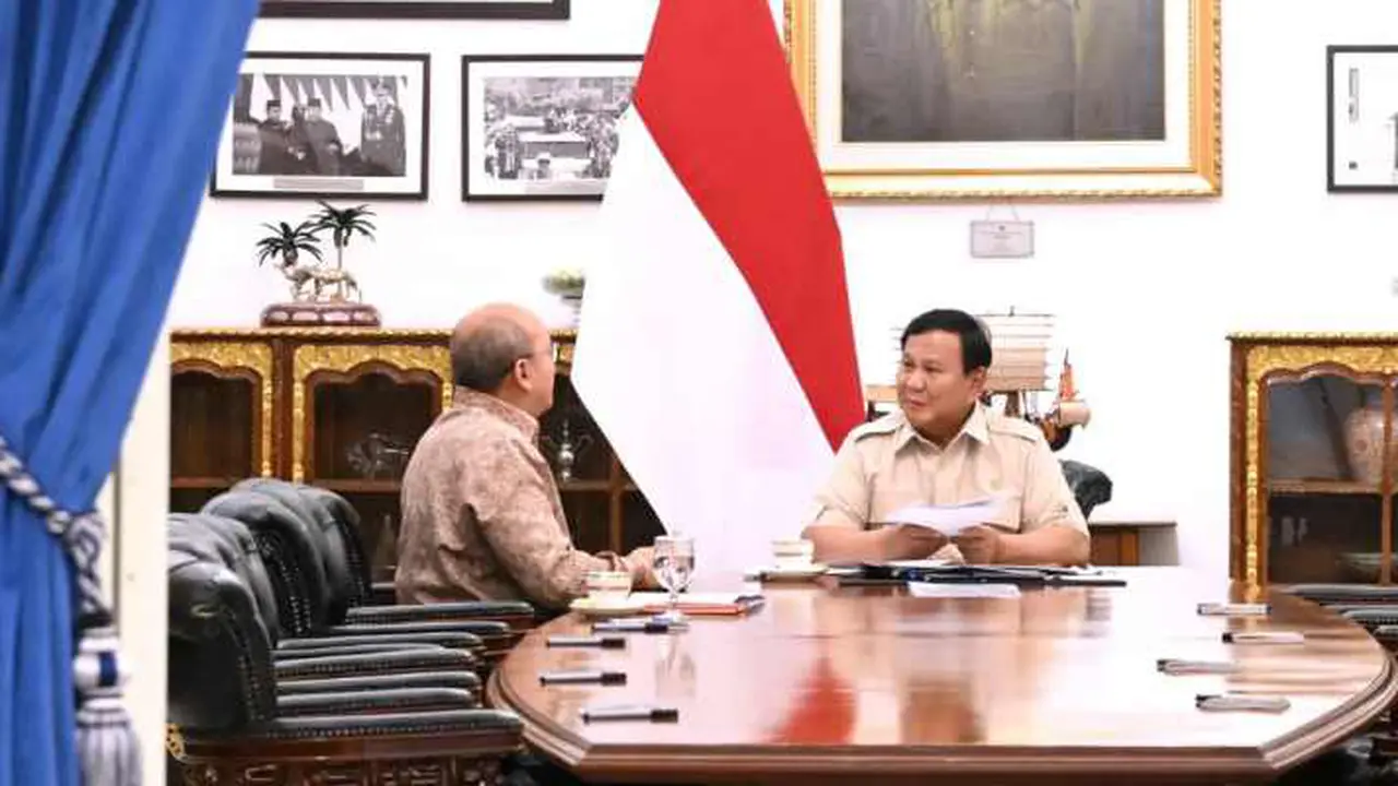 Chief Executive Officer (CEO) Danantara Rosan Roeslani saat lapor kepada Presiden Prabowo Subianto di komplek Istana Kepresidenan. Foto : Ist