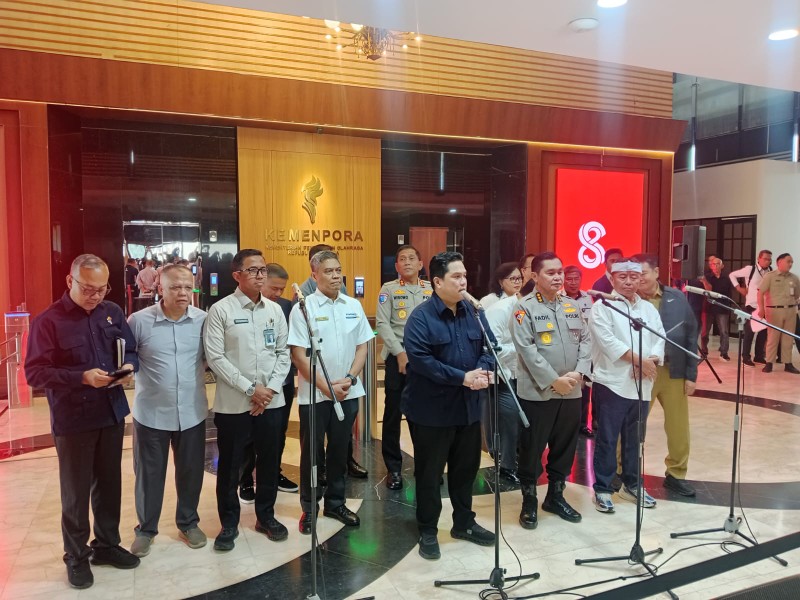 Menpora Erick Thohir saat konferensi pers dalam rangka FIFA ASEAN Cup 2026. Foto : Ist