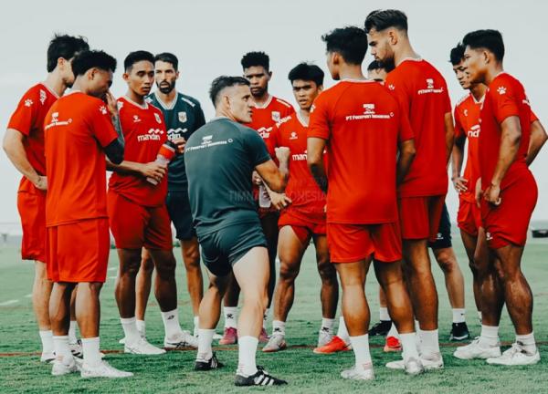 Timnas dan pelatih John Herdman. Foto : Ist