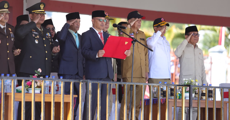 Menteri PMK Pratikno dan Kepala BNPB) Suharyanto upacara 17 Agustus 2026 di Lapangan Motang Rua, Ruteng, Kabupaten Manggarai, Nusa Tenggara Timur (NTT), Senin (17/8/2026). Foto : Ist