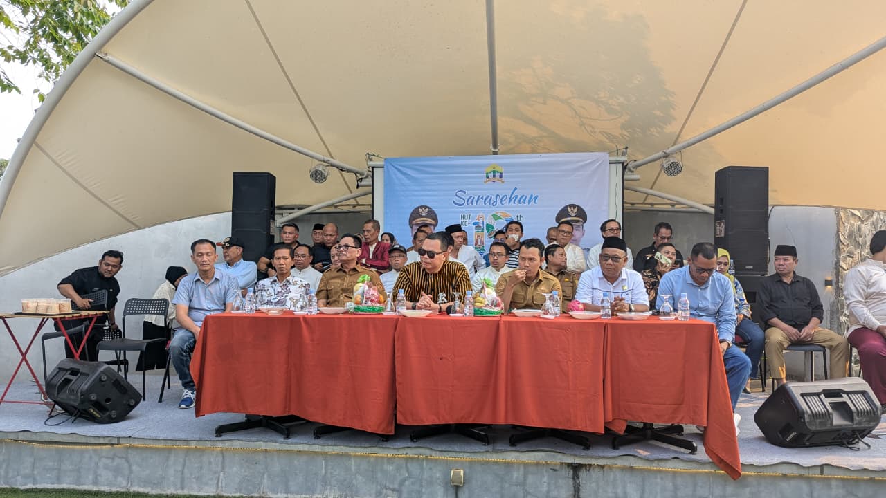 Suasana acara diskusi publik dalam rangkaian Sarasehan HUT ke-19 Kota Serang, di Teater Coffie, Kelapa Dua, Kecamatan Kasemen, Senin (10/8/2026) sore.(Istimewa)