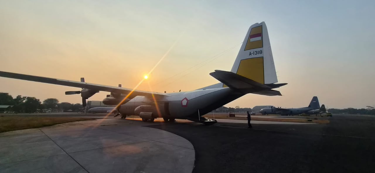 Pesawat Hercules terbang ke NTT untuk kirim bantuan. Foto : Ist
