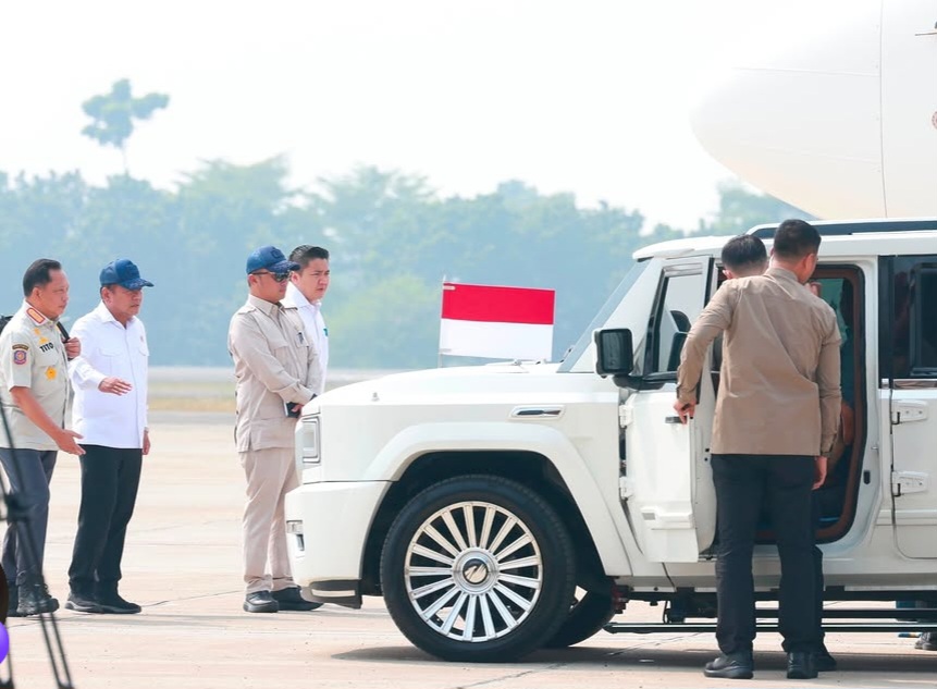Presiden Prabowo bertolak ke Kalimantan dari Bandara Halim Perdana Kusuma. Foto : Ist