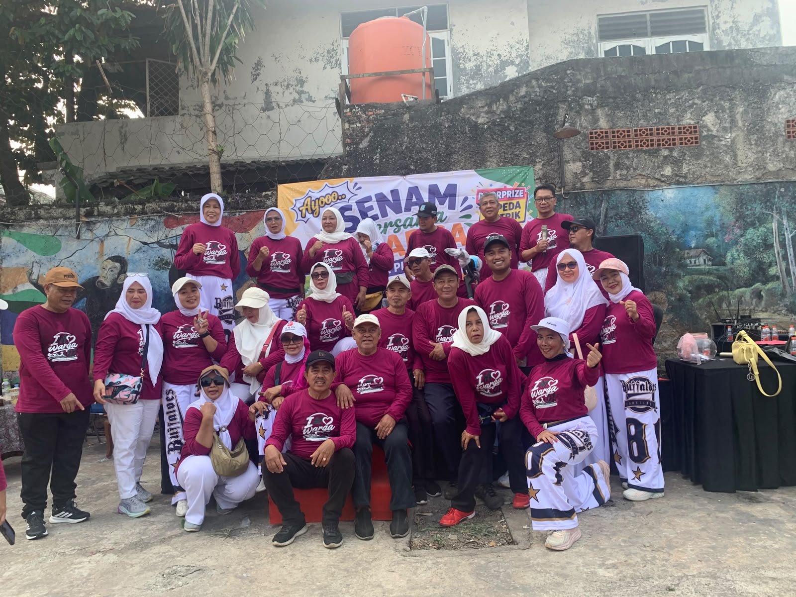 SENAM - Warga Pisangan Kecamatan Ciputat Timur gelar kegiatan sen bersama Anggota DPRD Kota Tangsel Mulyana Anwar