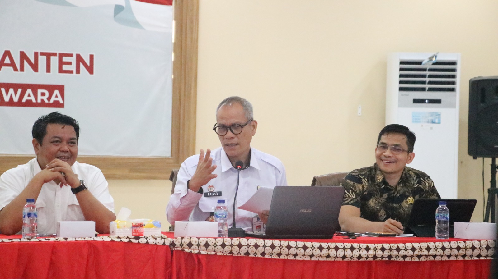 Rapat Pengharmonisasian, Pembulatan, dan Pemantapan Konsepsi Rancangan Peraturan Daerah Kota Cilegon yang digelar Kantor Wilayah Kementerian Hukum Banten di Bale Soepomo, Rabu (26/8/2026). Foto : Humas Kemenkum Banten