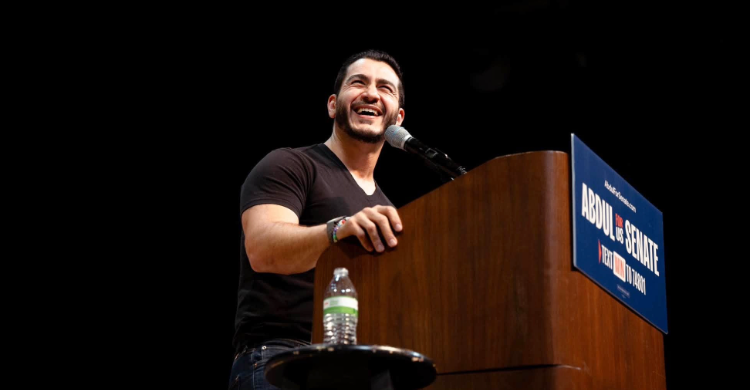 Abdul El-Sayed membuat gebrakan dengan memenangkan primary Senat AS dari Partai Demokrat di Michigan. Foto : Ist