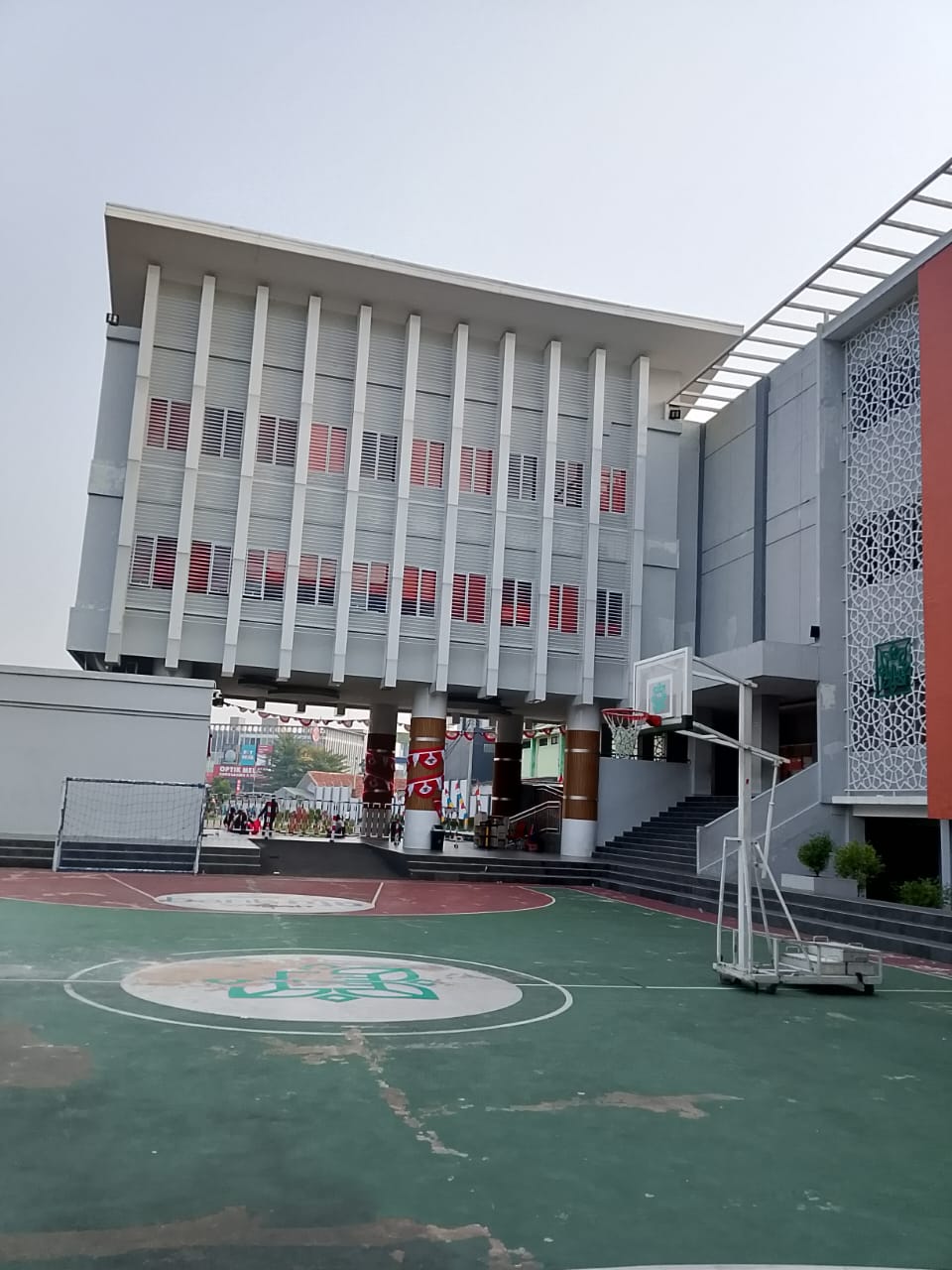 UIN Jakarta terapkan alih kelola agar proses KBM berlangsung aman dan nyaman.(Foto: Ist)
