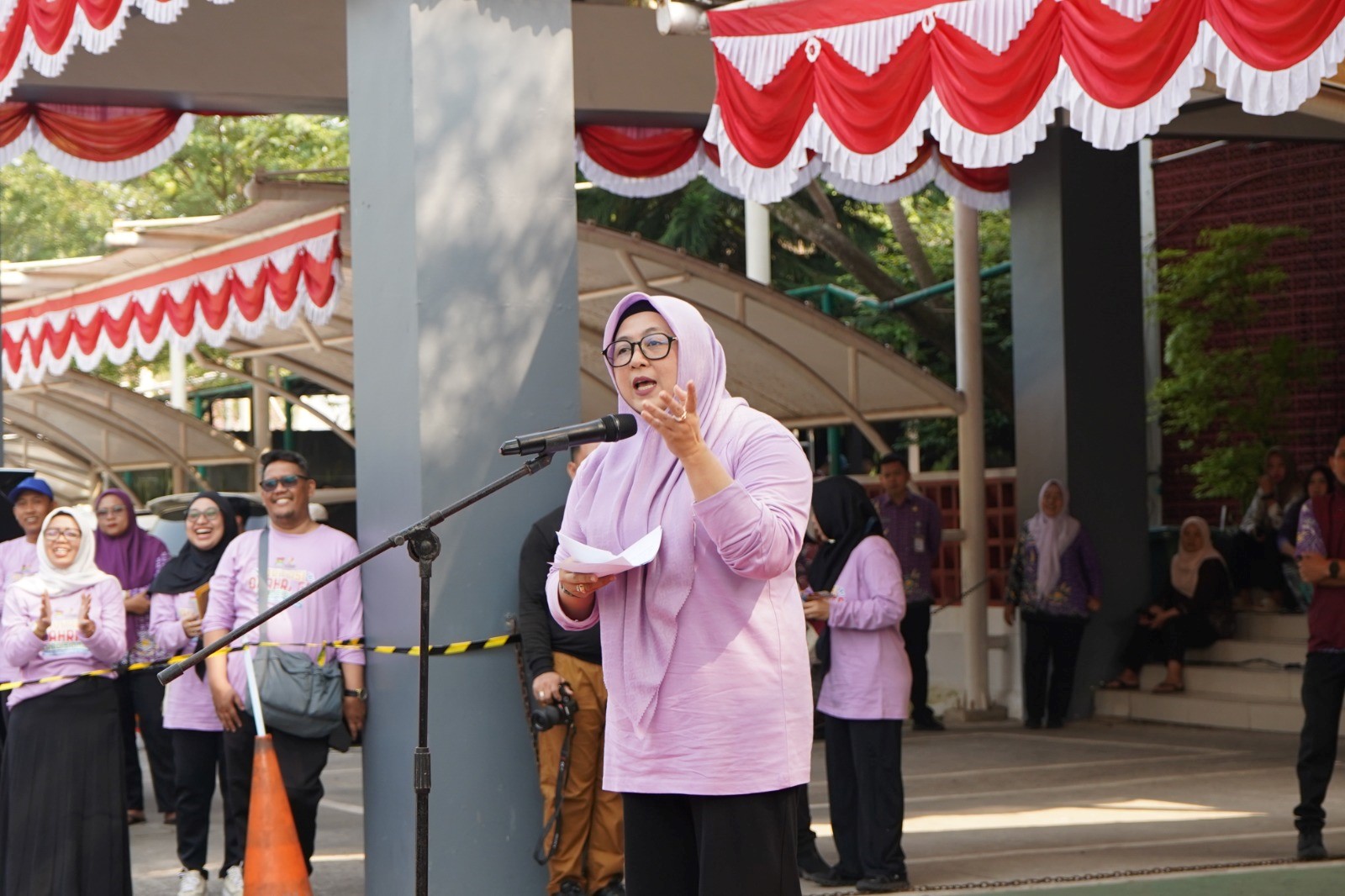 Wakil Bupati Tangerang Intan Nurul Hikmah membuka membuka Pekan Olahraga Tradisional Tingkat Pegawai Tahun 2026. Foto : Humas Kab. Tangerang