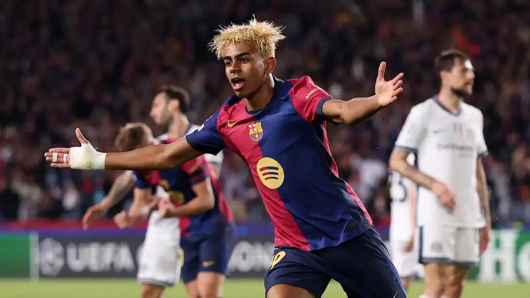 Selebrasi Yamal usai mencetak gol ke gawang Rayo Vallecano. Foto : Ist