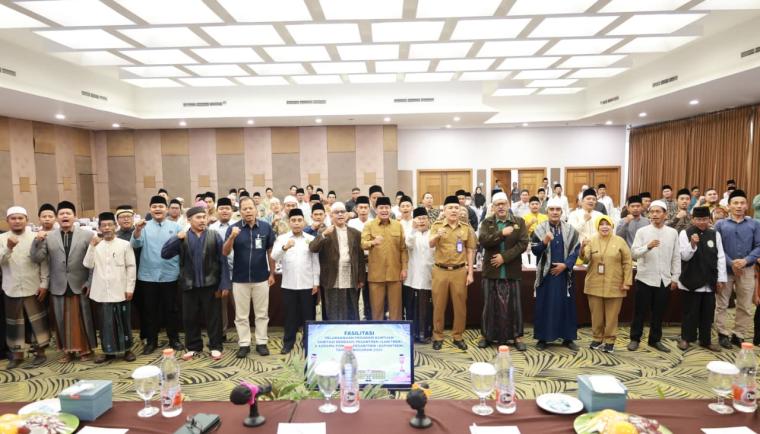 Bupati Tangerang, Moch. Maesyal Rasyid, saat membuka kegiatan fasilitasi pelaksanaan bantuan program Aspontren dan Sanitren di Hotel Lemo, Selasa (8/9/2026). Foto : Humas Kab. Tangerang