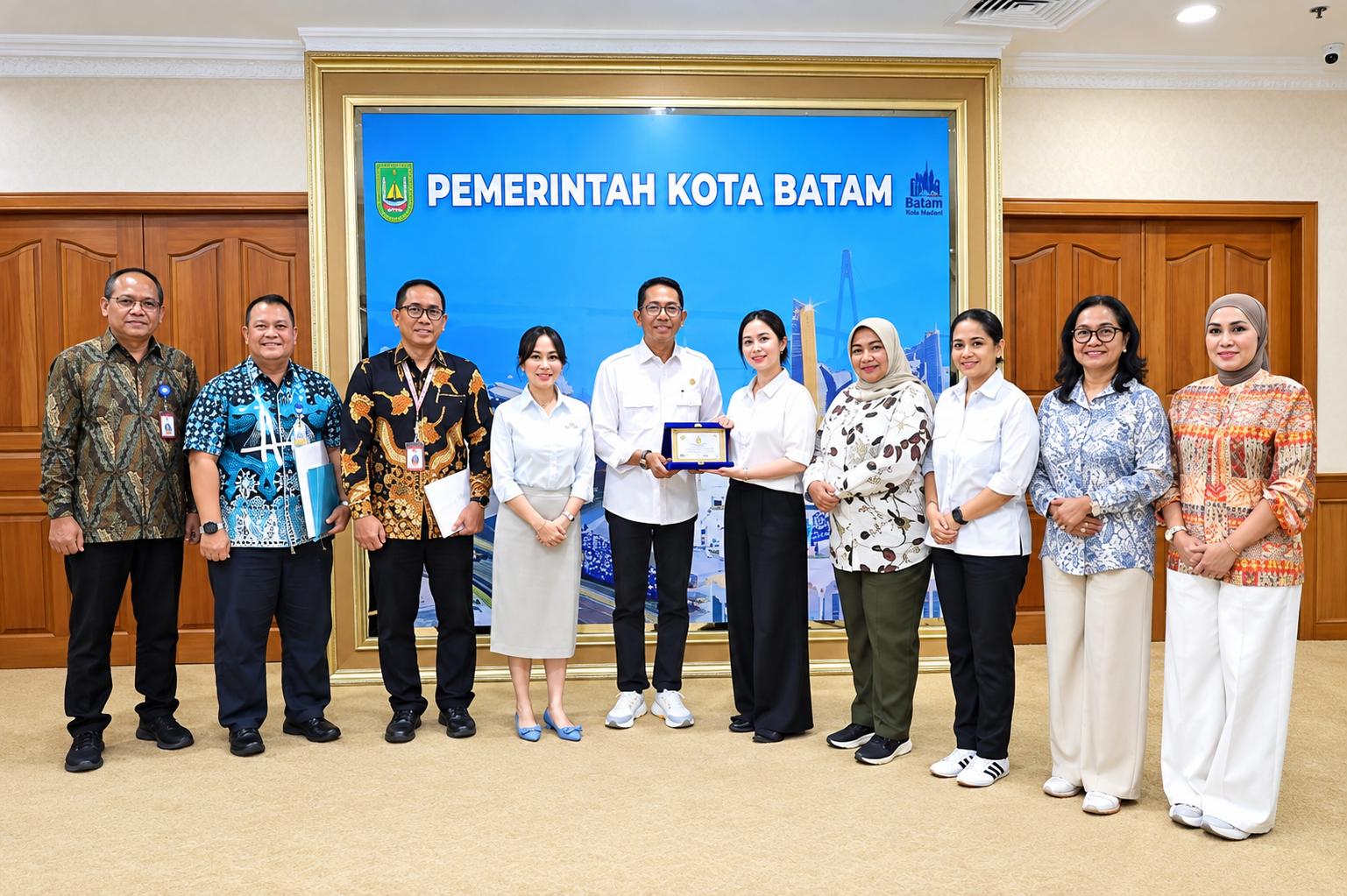 KUNJUNGAN KERJA - DPRD Kota Tangsel lakukan kunjungan ke Batam. Kunjungan itu untuk belajar investasi daerah.