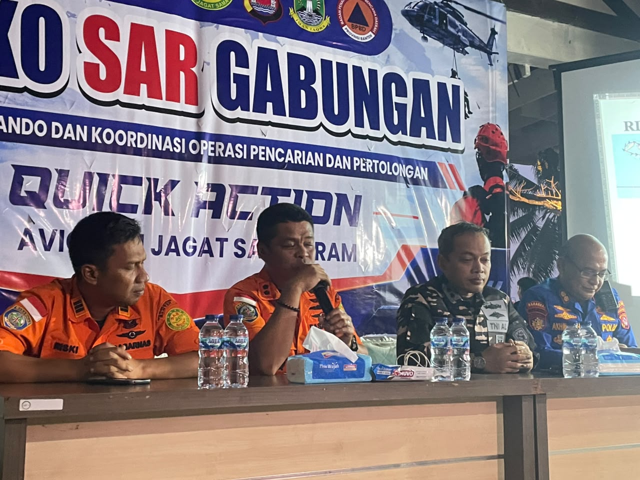 Kepala Kantor Pencarian dan Pertolongan (Basarnas) Banten, Al Amrad saat konferensi pers. Foto : Ist