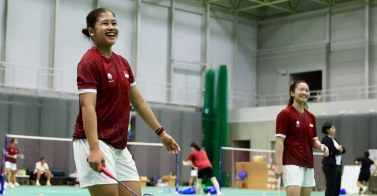 Pemain putri Indonesia latih tanding dengan klub asal Jepang NTT East Badminton Club. Foto : Ist