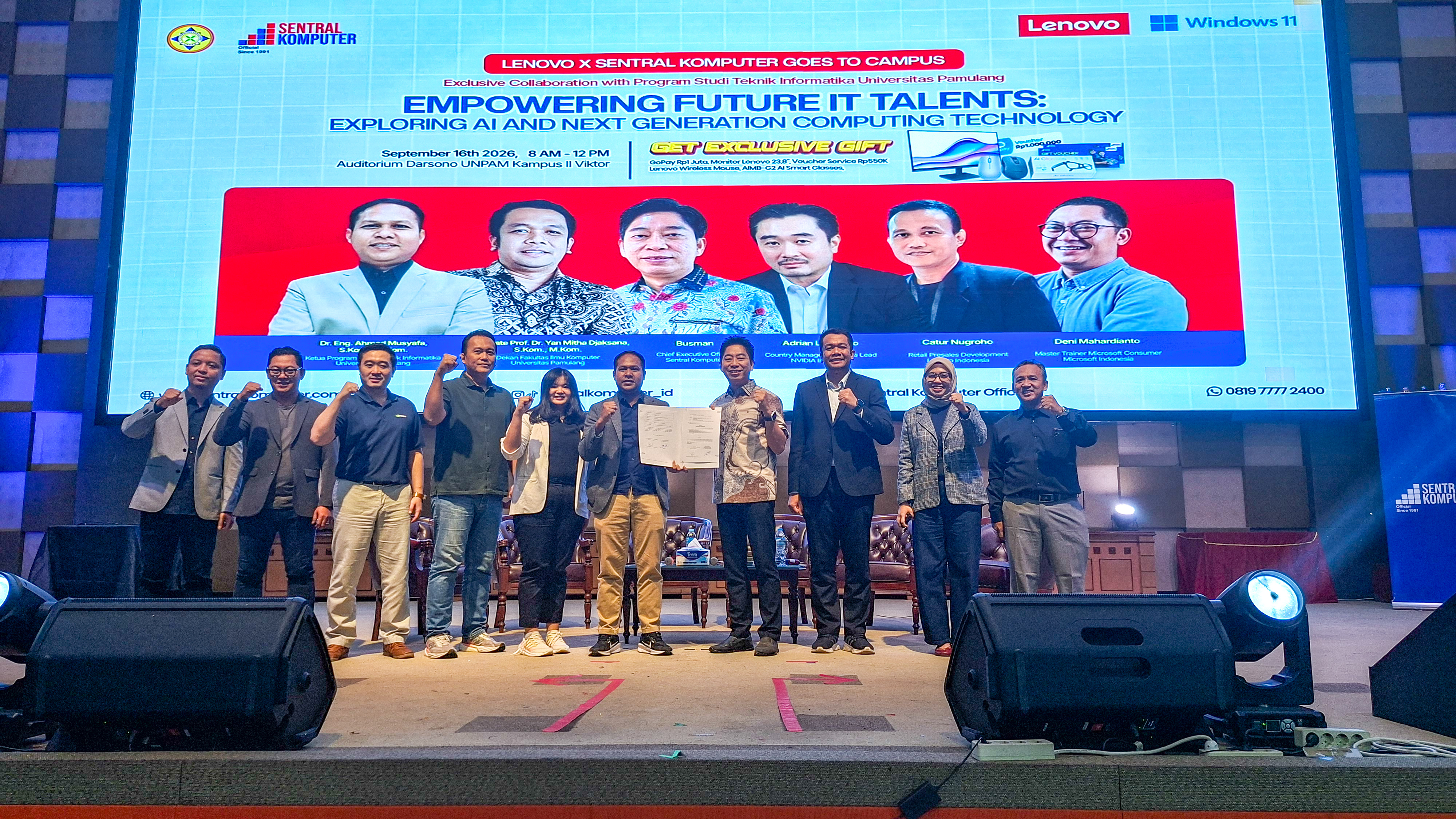Lenovo x Sentral Komputer Goes to Campus diikuti mahasiswa Teknik Informatika UNPAM, membahas AI dan teknologi komputasi. (Dok. Sentral Komputer)