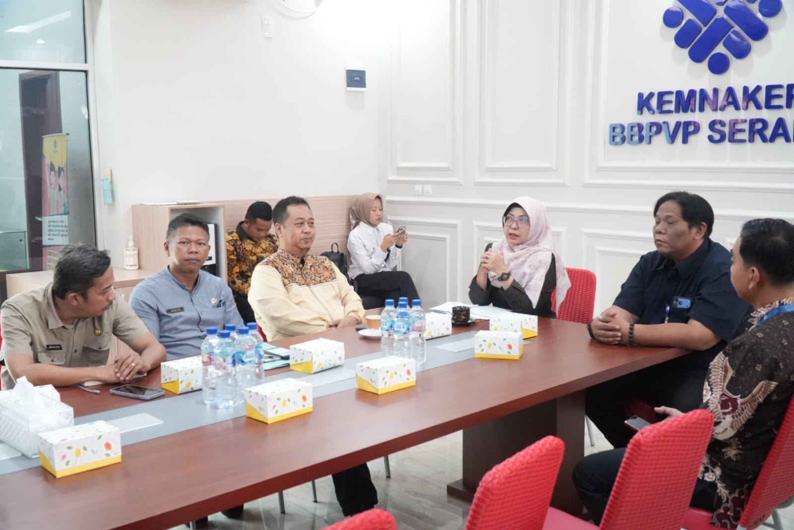 Suasana pertemuan Bupati Pandeglang, Raden Dewi Setiani didampingi jajaran bersama Kepala BBPVP Serang, Ady Nugroho, Jumat (4/9/2026).(Istimewa)