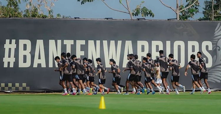 Sesi latihan skuad Dewa United. Foto : Ist