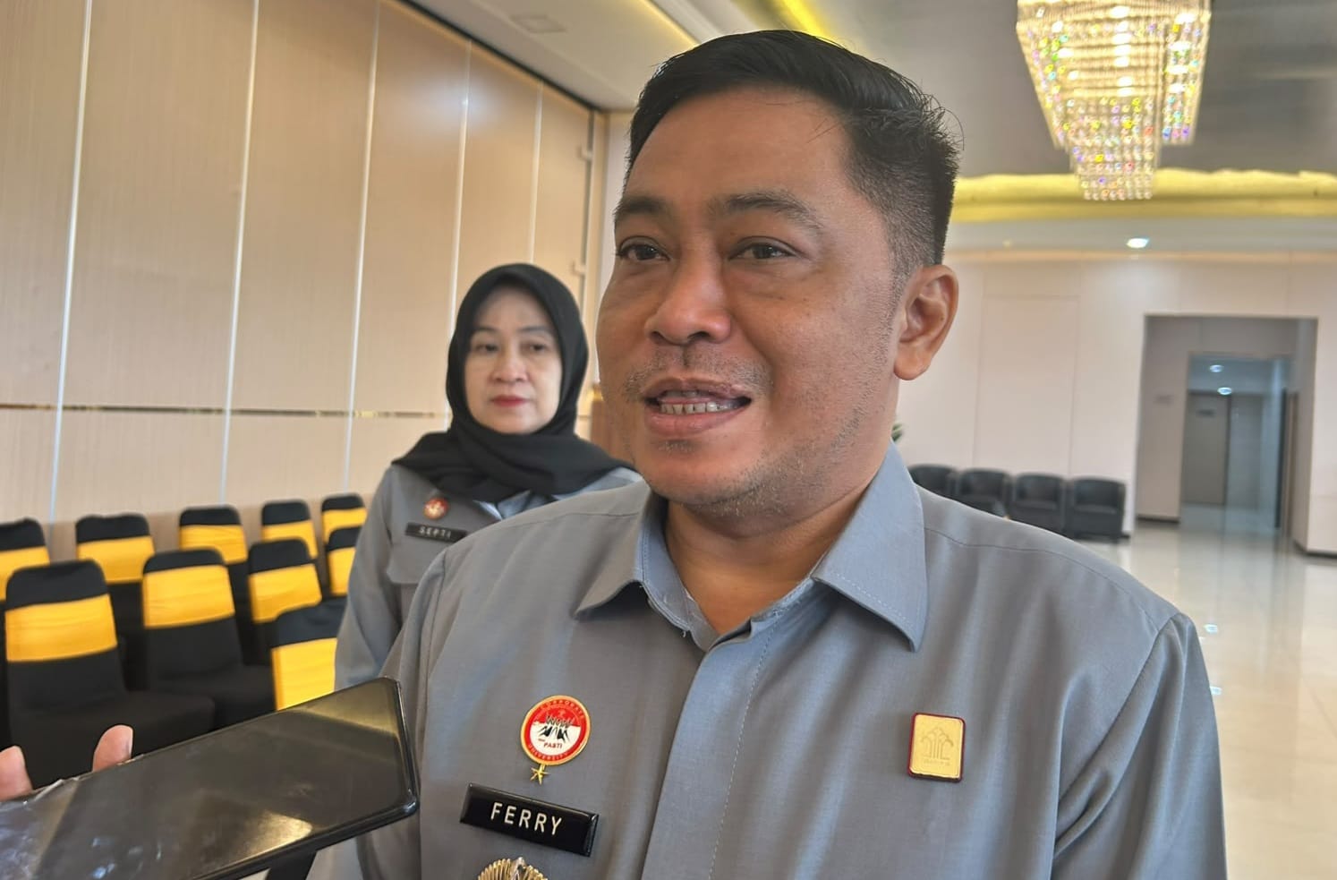 Kadiv Peraturan Perundang-undangan dan Pembinaan Hukum Kanwil Kemenkum Banten, Ferry Ferdiansyah saat memberikan keterangan tentang acara Business Matching Hilirisasi Paten. Foto : Ist