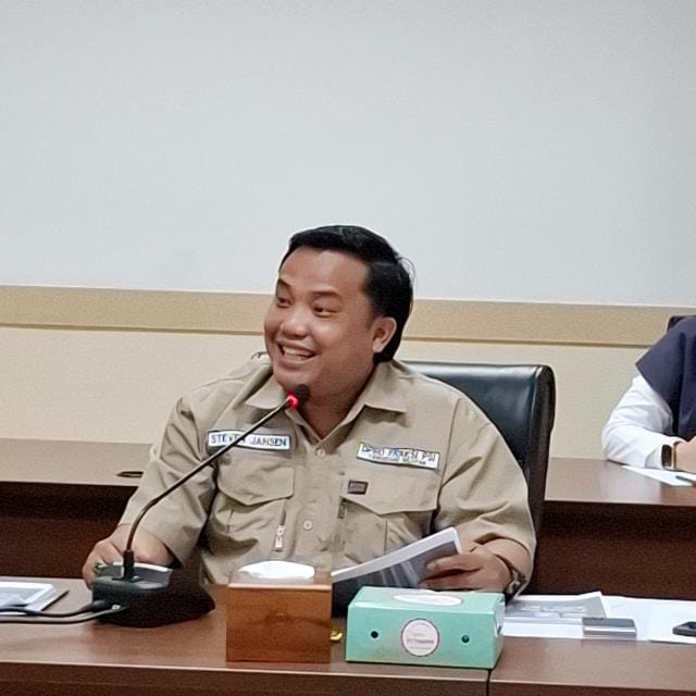 Anggota DPRD Kota Tamgsel dari Fraksi PSI Steven Jansen