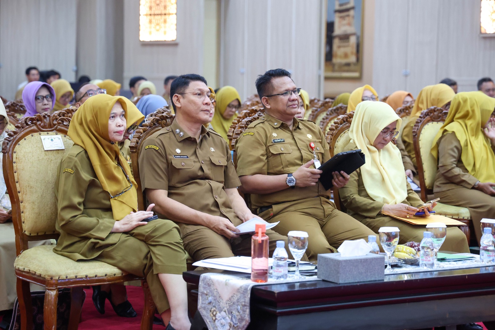 Sekretaris Daerah Provinsi Banten, Deden Apriandhi (kedua dari kiri) saat membuka verifikasi lapangan Penganugerahan Parahita Ekapraya (PPE) Kinerja Gubernur Banten Tahun 2024–2025. Foto : Ist