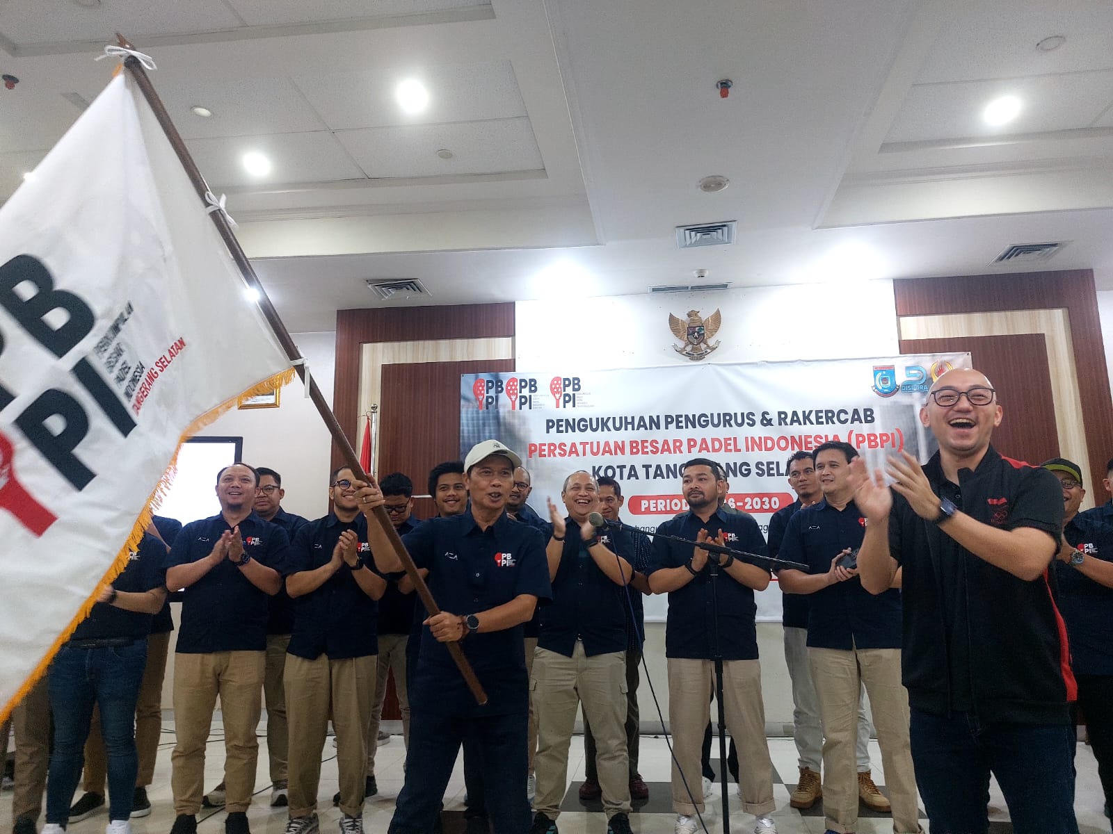 Pengukuhan pengurus PBPI Kota Tangsel yang digelar di Gedung DPRD Tangsel, Sabtu (17/10). (tangselpos/rachman)