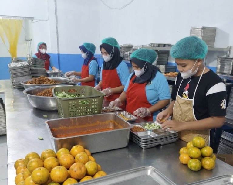 Dapur SPPG Pandeglang Sindangresmi menyajikan menu MBG yang bervariatif dalam setiap harinya, Jumat (30/10/2026).(Istimewa)