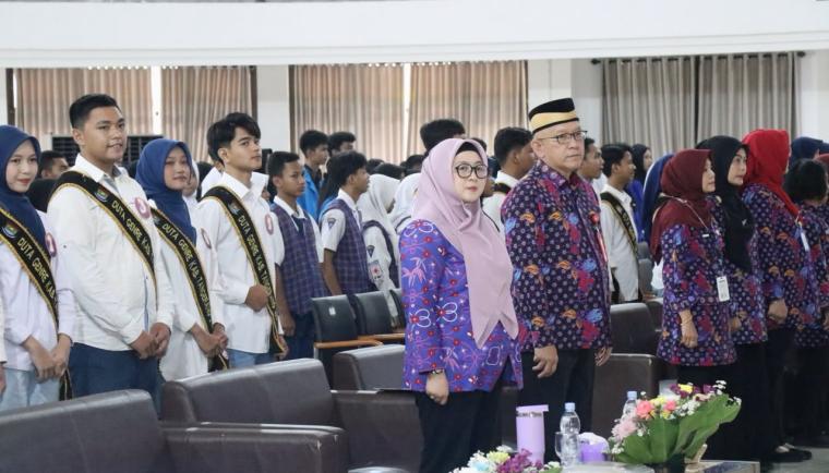 Wakil Bupati Tangerang Intan Nurul Hikmah membuka Jambore Ajang Kreativitas Pusat Informasi dan Konseling Remaja (PIK-R) se-Kabupaten Tangerang 2026. Foto : Hunas Kab. Tangerang