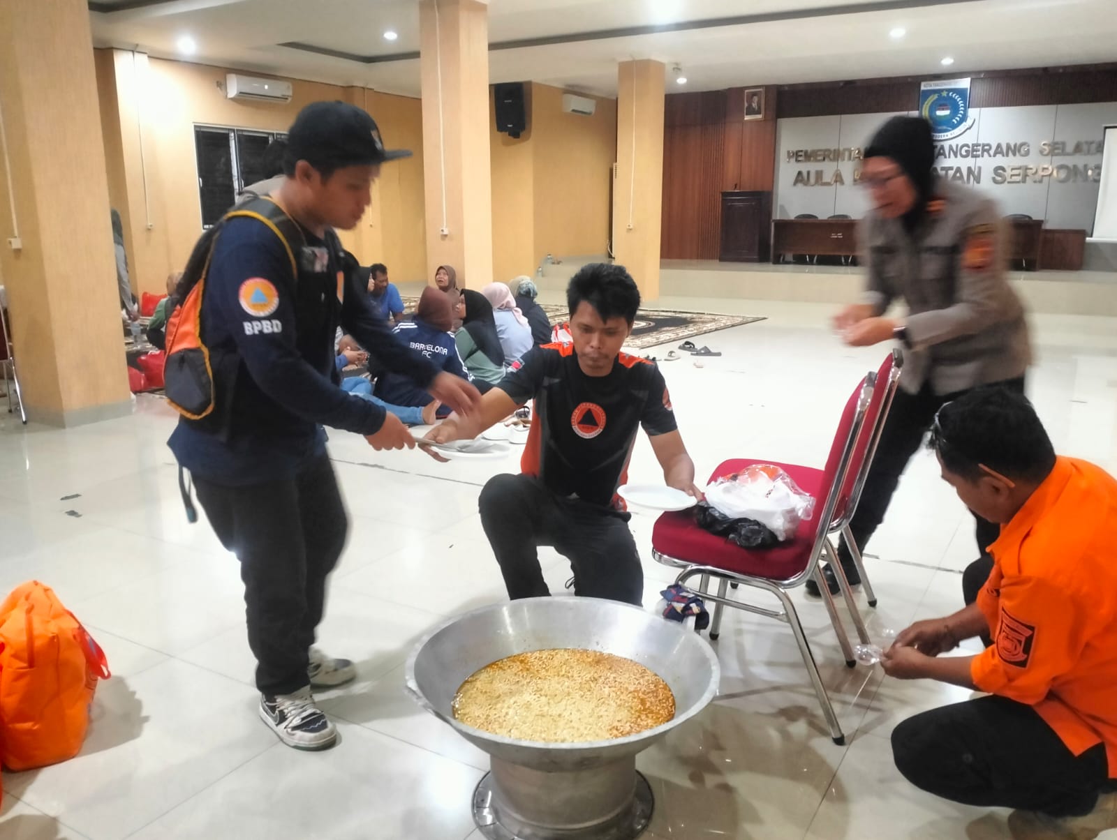 Makan Malam Hangat untuk Korban Kebakaran. (Ist)