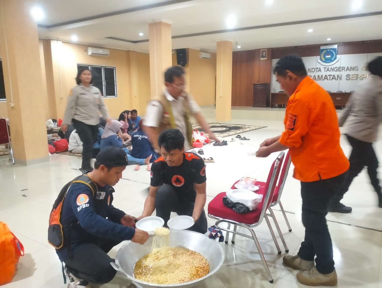 Makan Malam Hangat untuk Korban Kebakaran. (Ist)