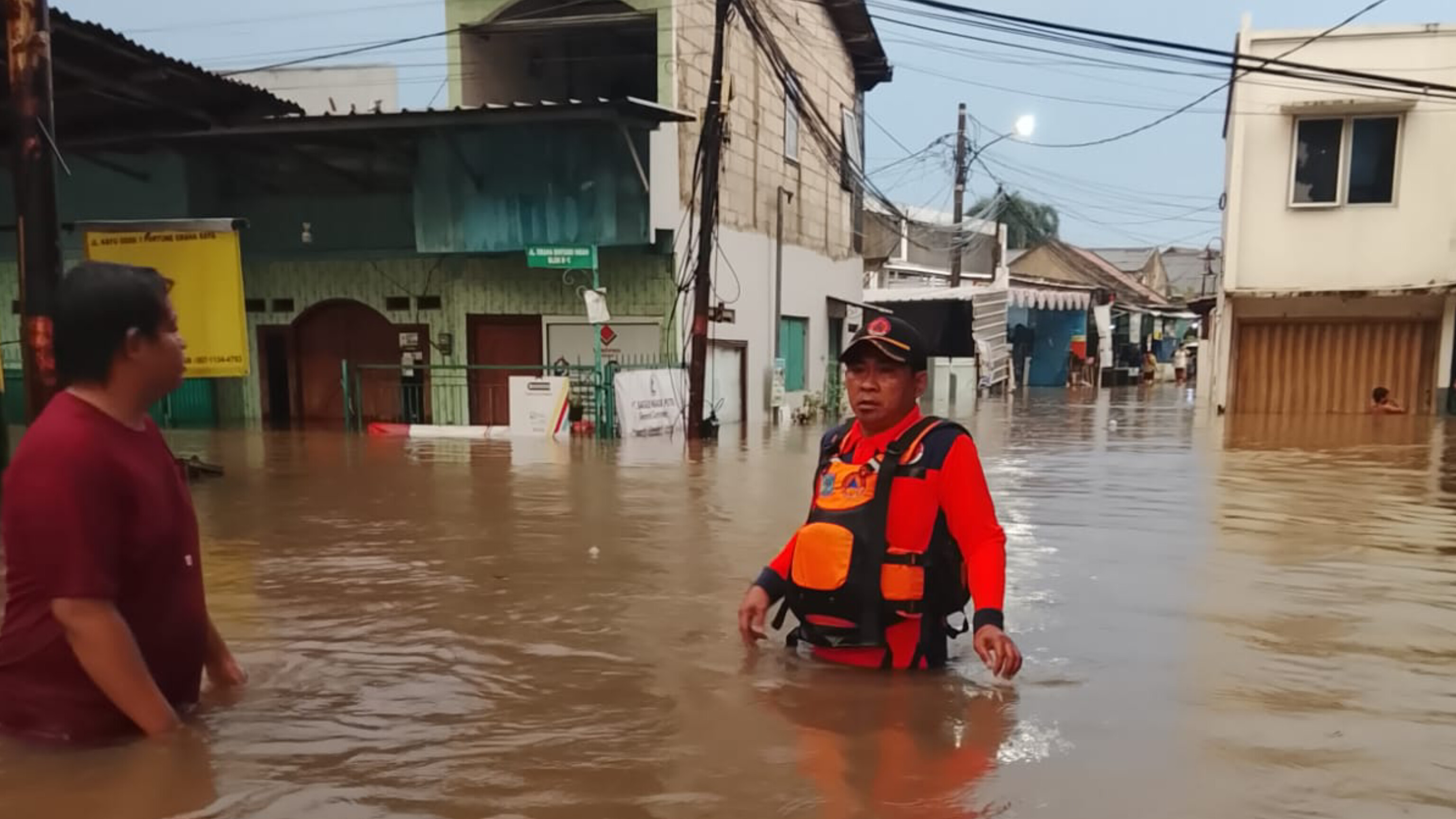 Banjir rendam wilayah Kayu Gede, Minggu (6/7/2025). (Dok. BPBD Tangsel)