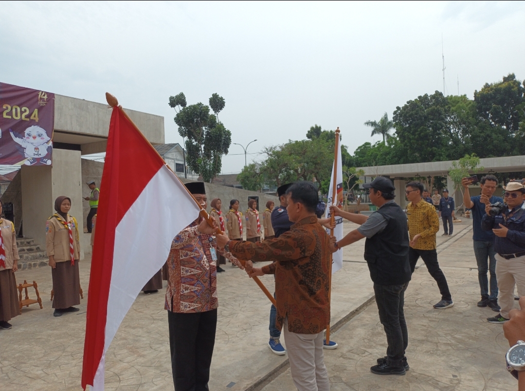 Kirab Pemilu di alun-alun Pamulang. (tangselpos.id/lim)