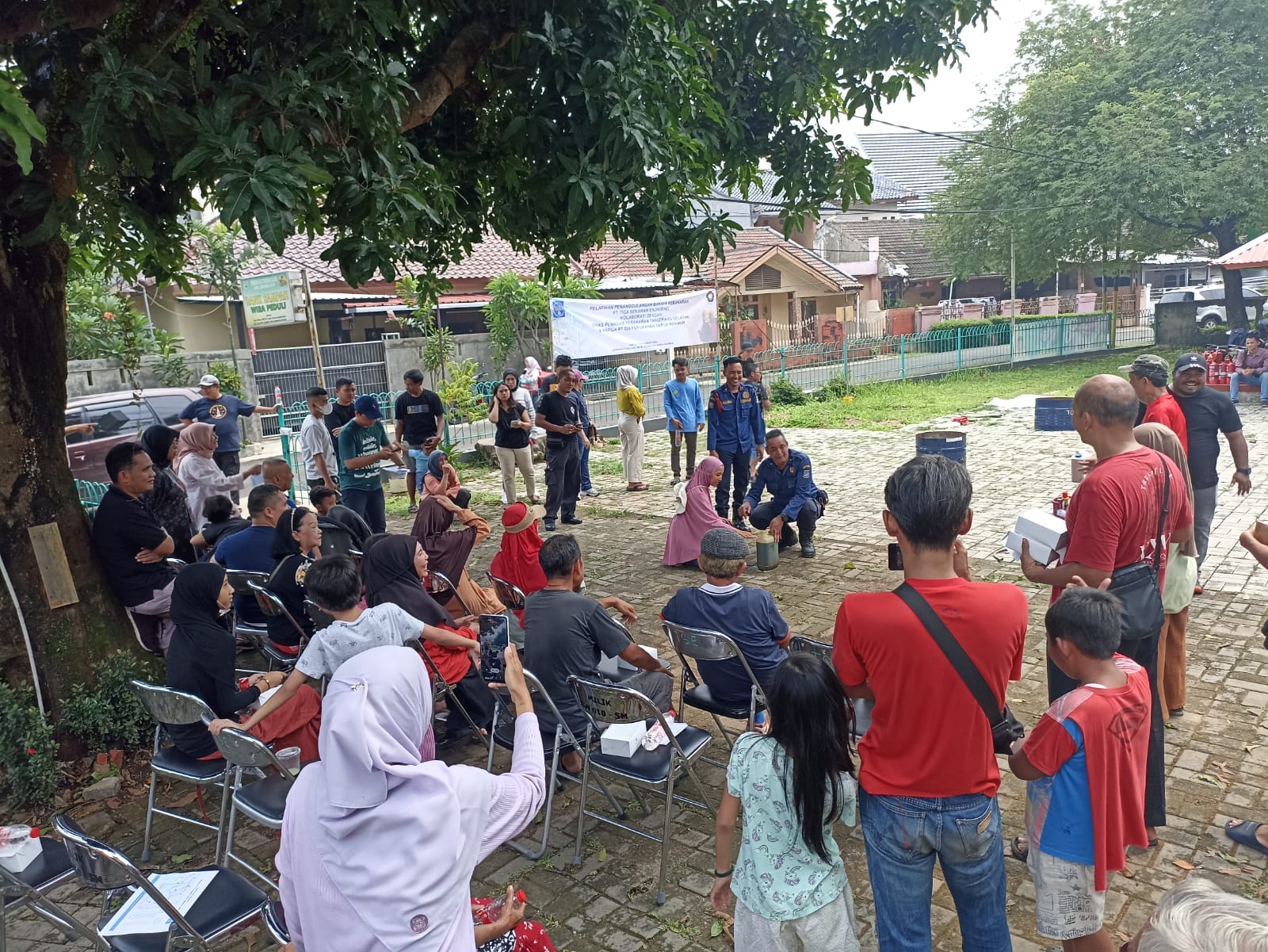 Pelatihan Penanggulangan Bahaya Kebakaran. (tangselpos.id/dzikri)