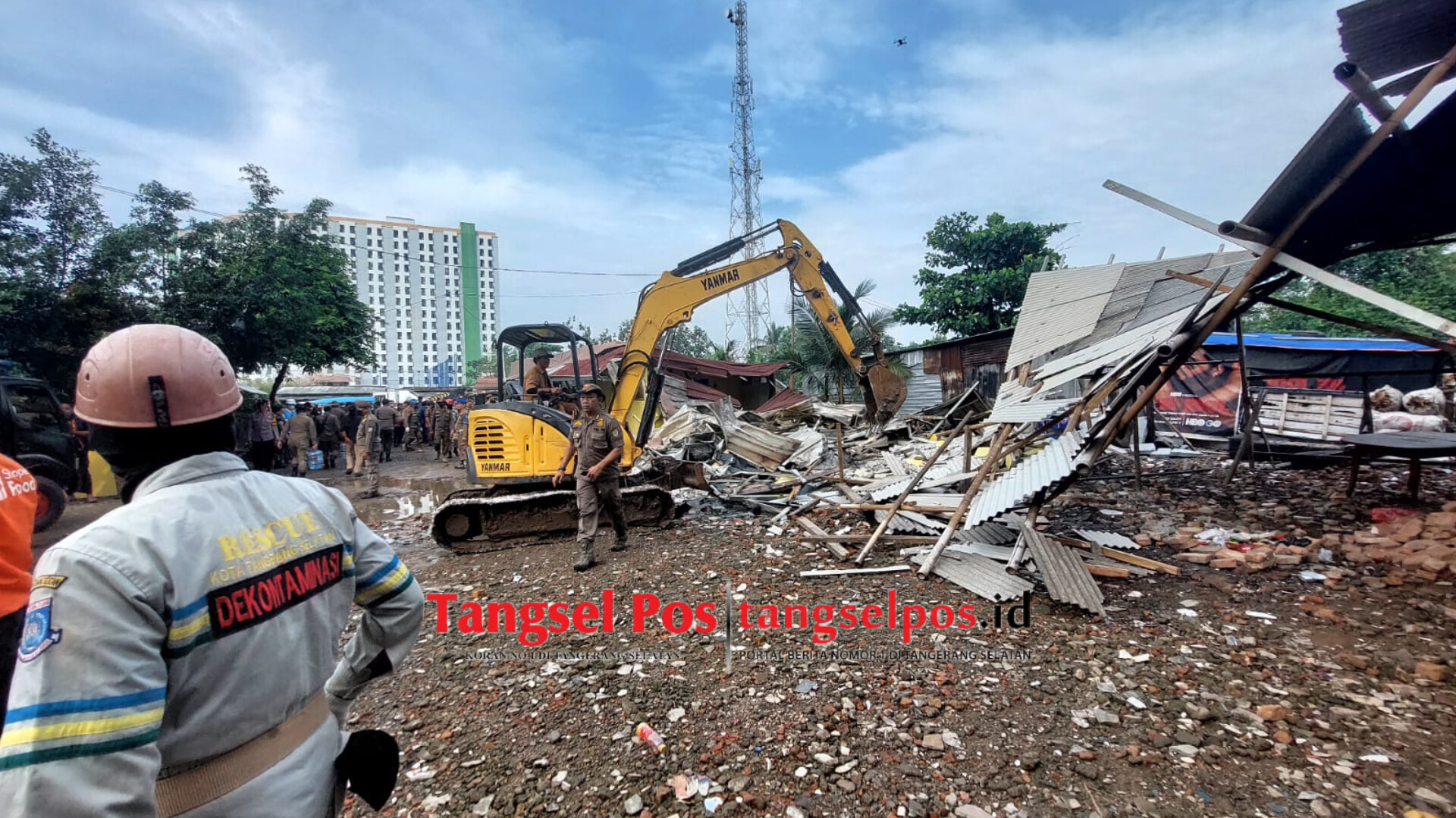 Proses eksekusi dihadiri langsung Wakil Walikota Tangsel, Pilar Saga Ichsan beserta seluruh jajaranmya, Senin (23/6/2025). (tangselpos.id/rmn)