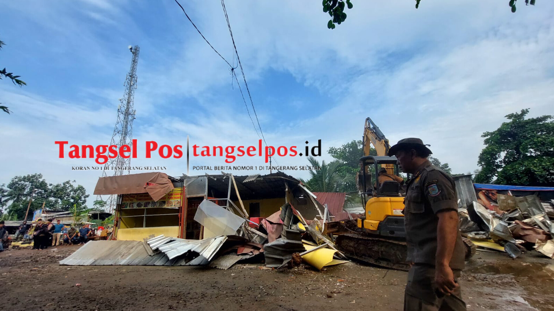 Proses eksekusi dihadiri langsung Wakil Walikota Tangsel, Pilar Saga Ichsan beserta seluruh jajaranmya, Senin (23/6/2025). (tangselpos.id/rmn)