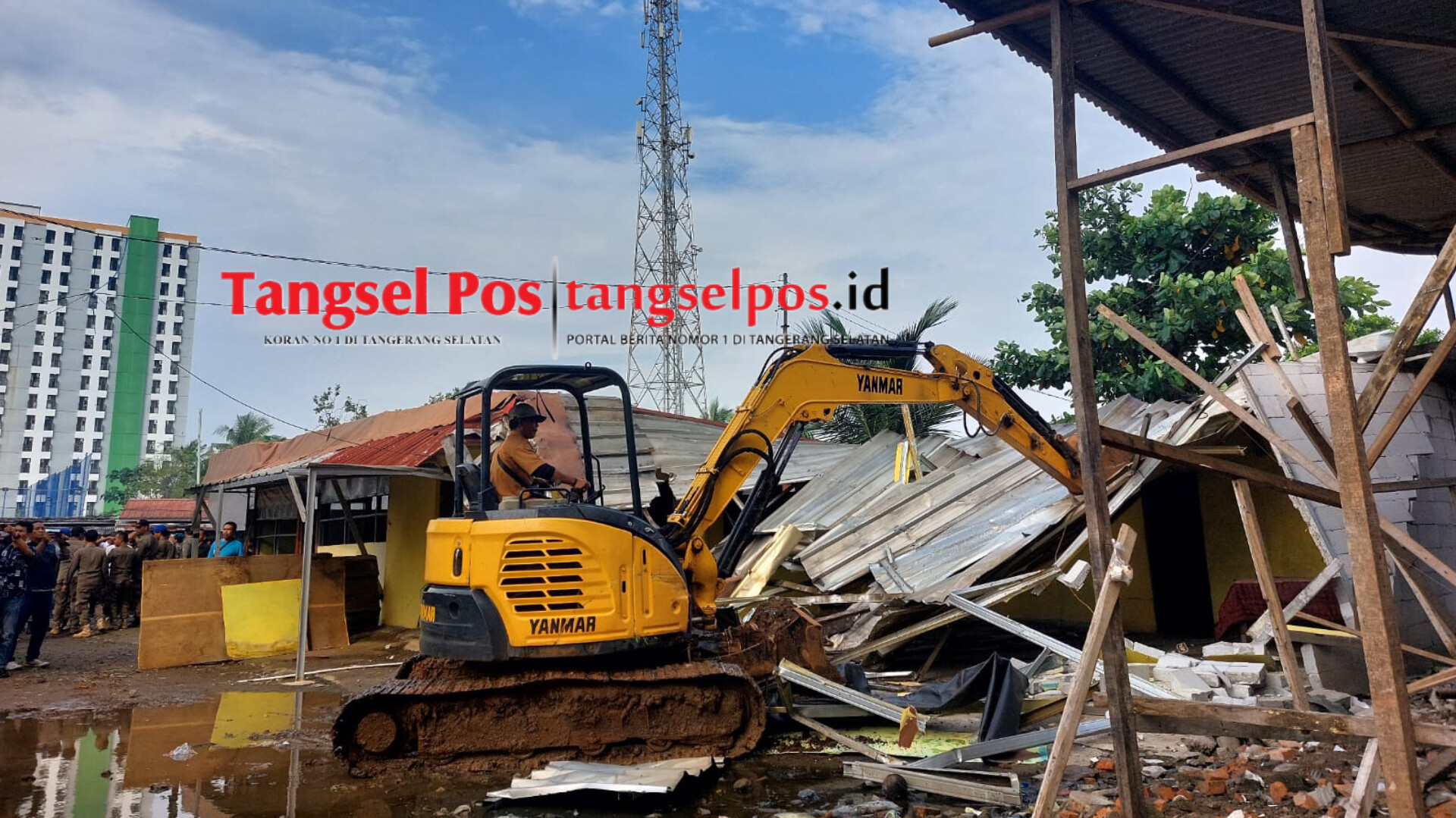 Proses eksekusi dihadiri langsung Wakil Walikota Tangsel, Pilar Saga Ichsan beserta seluruh jajaranmya, Senin (23/6/2025). (tangselpos.id/rmn)