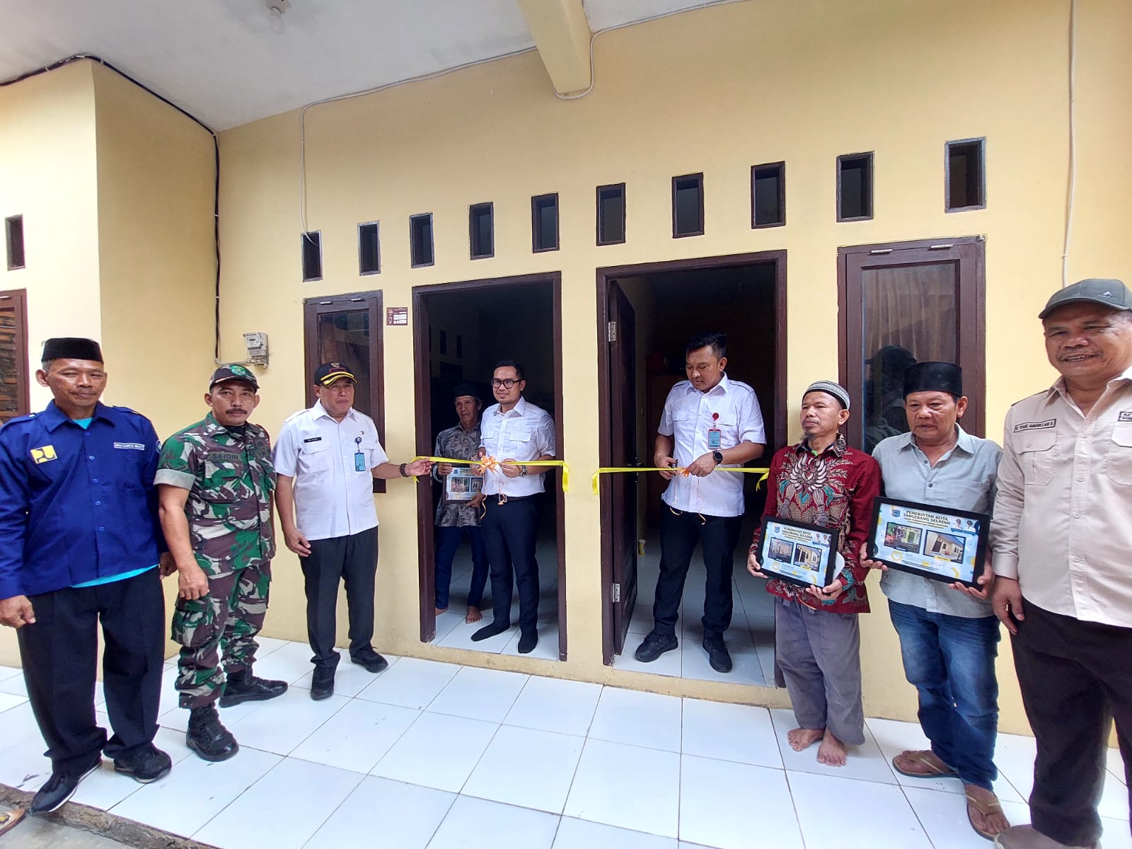 Peresmian Perbaikan Rumah Umum Tak Layak Huni (RUTLH) di Kecamatan Pondok Aren.(tangselpos.id/rmn)