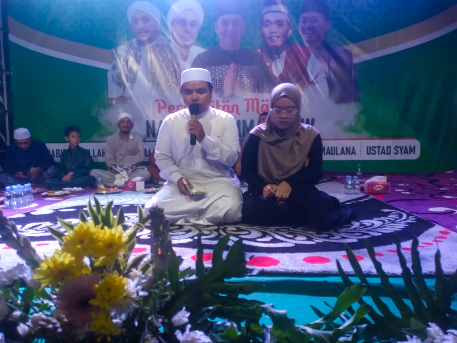 Peringatan Maulid Nabi Muhammad SAW yang digelar di Masjid Ghoiru Jamie Al Arif, Sawah Baru, Ciputat, Tangerang Selatan, Kamis (19/9/2024). (tangselpos.id/ay)