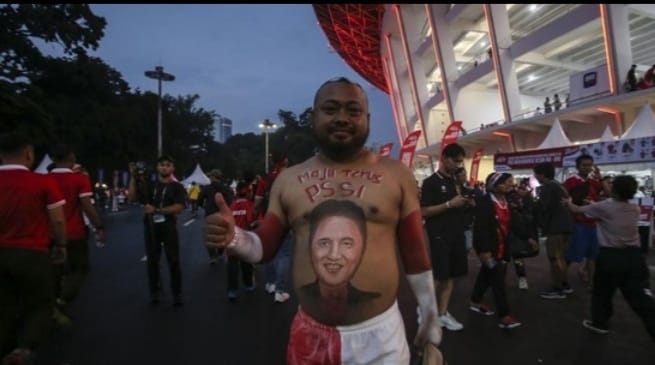 Situasi dan Kemeriahan Penonton Laga Timnas Indonesia Vs Argentina di GBK.