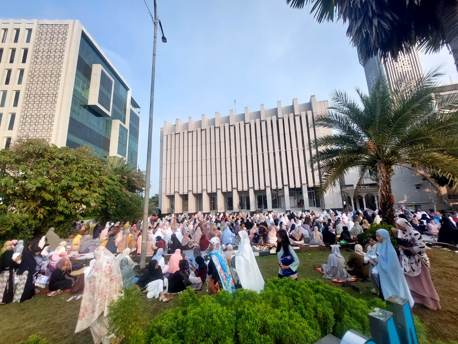 Suasana Salat Idul Adha di Masjid Islamic Center BSD. (rmn)