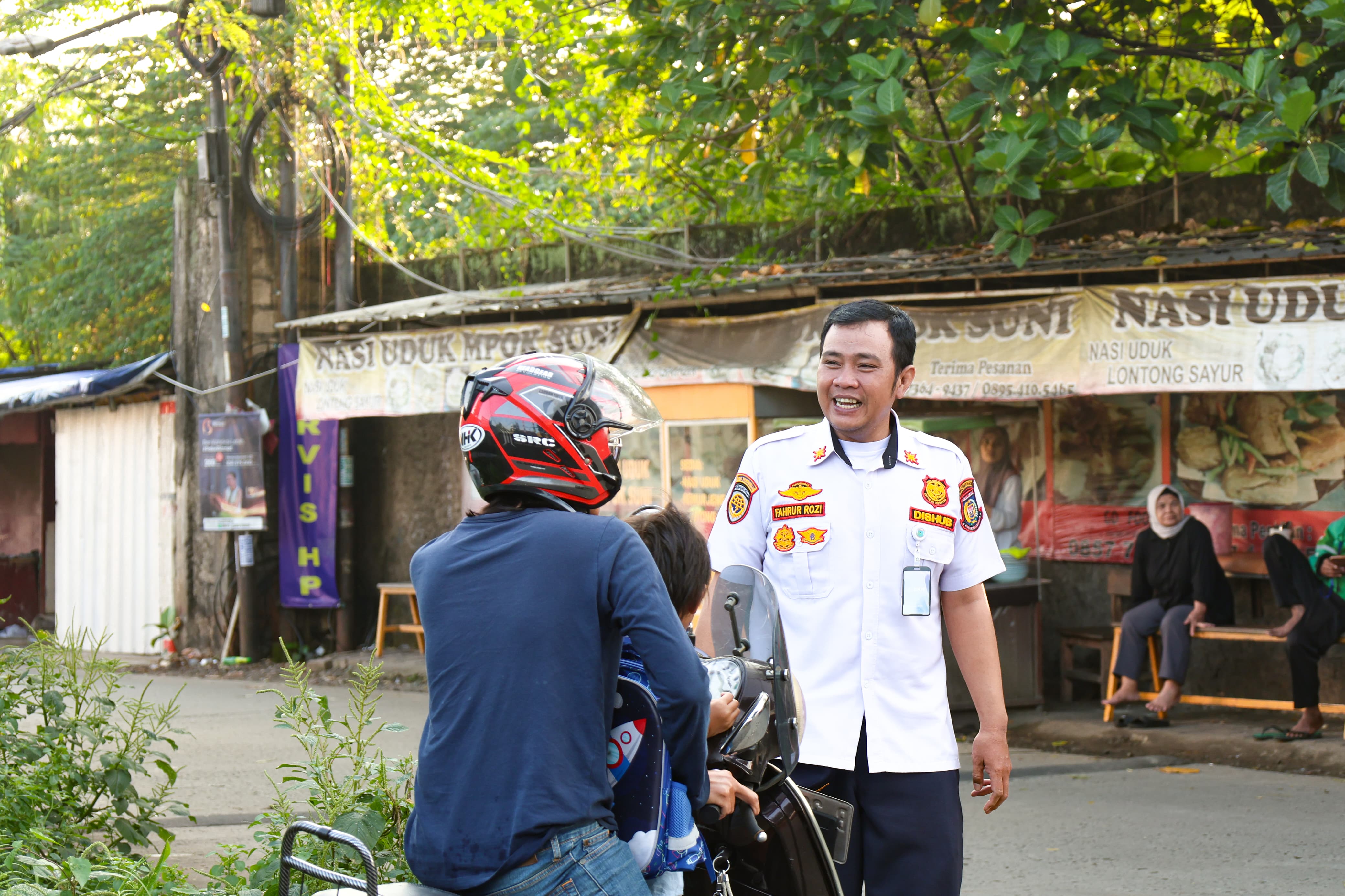 Uji coba sistem satu arah di Kota Tangerang Selatan resmi dimulai pada Senin pagi. (tangselpos.id/irm)
