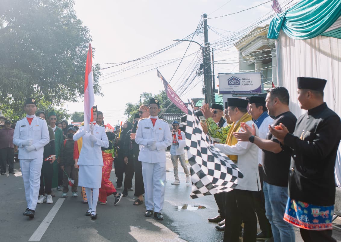 Ribuan warga tampil dengan busana adat & kreativitas unik, rayakan HUT RI ke-80 & HUT ke-27 Bakti Jaya. (Ist)